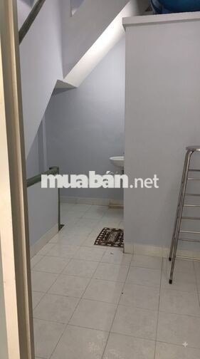 Nhà nguyên căn hẻm 273 Nhật Tảo, Quận 10, cho thuê giá 13 triệu/tháng
