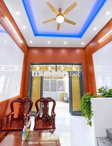 NHÀ ĐẸP 4*13M 2/NGẮN THỚI HOÀ 3PN HẺM XE HƠI LH ***