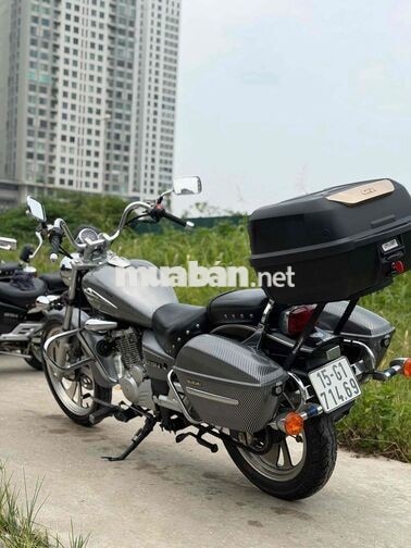 Suzuki GZ150A 2018 15.000 km Xám carbon