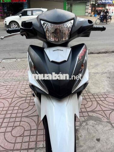 Honda Wave RSX FI Trắng đen