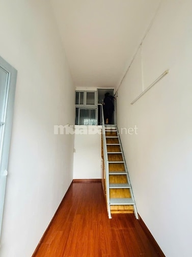 Chính chủ bán chung cư thang bộ Trần Hưng Đạo Q5 - 46m2 chỉ 1,9 tỷ