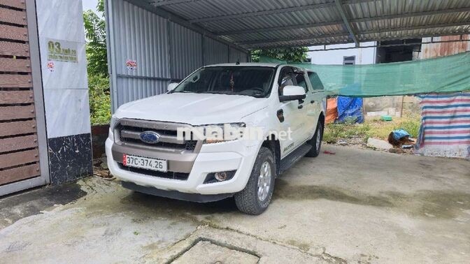 Ford Ranger XLS AT 2015 trắng