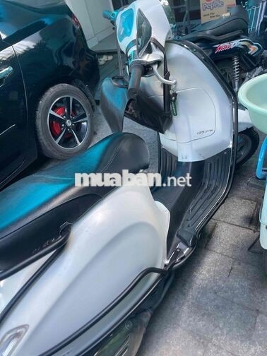 Piaggio Vespa Primavera 2016 Trắng