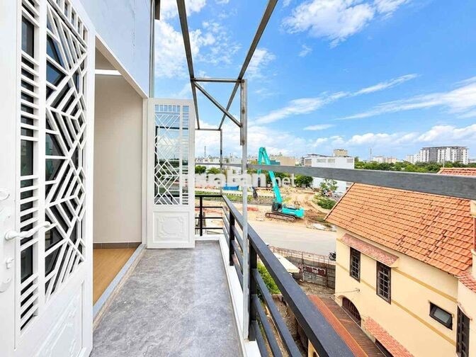 DUPLEX BAN CÔNG DƯƠNG QUẢNG HÀM – NGAY ĐH VĂN LANG – 4TR3