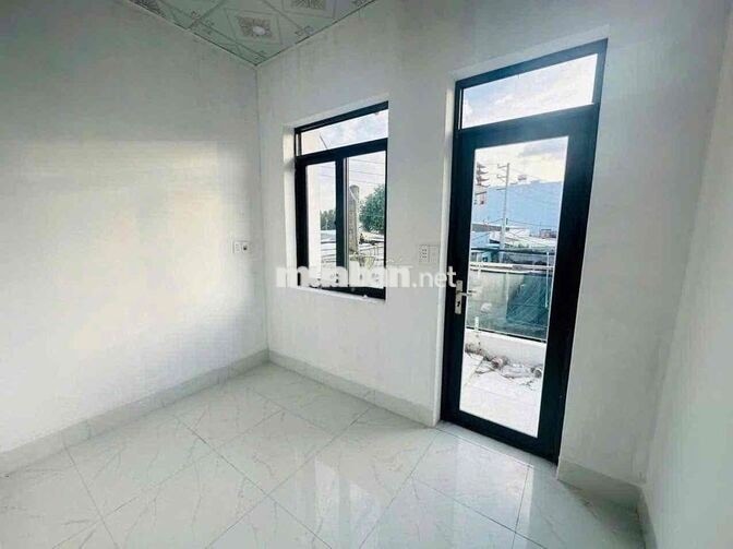 Bán Nhà Giáo Xứ Thuận Hoà - Tân Triều