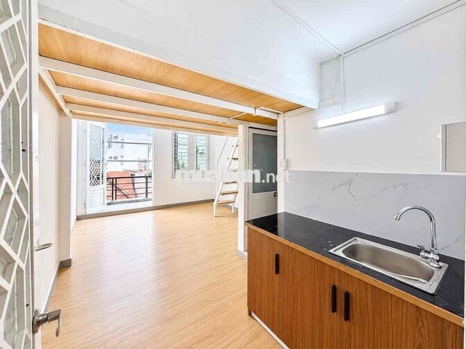 DUPLEX BAN CÔNG DƯƠNG QUẢNG HÀM – NGAY ĐH VĂN LANG – 4TR3