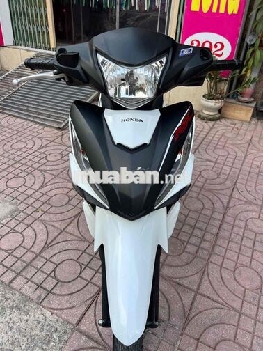 Honda Wave RSX FI Trắng đen