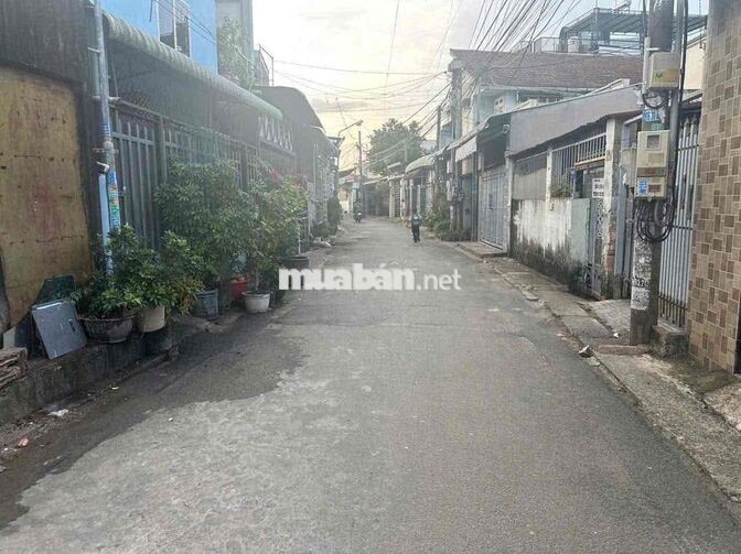 Bán Nhà Giáo Xứ Thuận Hoà - Tân Triều