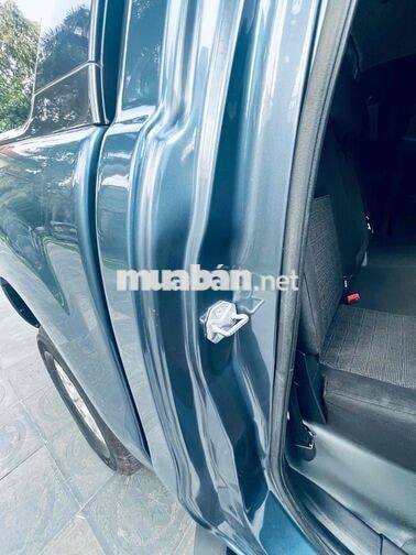 Ford Ranger XLS 2018 số tự động