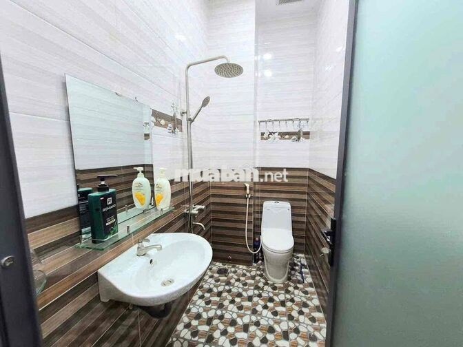 CẦN BÁN NHÀ TRÊN ĐƯỜNG PHAN ĐÌNH PHÙNG,P15,Q.PHÚ NHUẬN-6TỶ060/56M.SHR