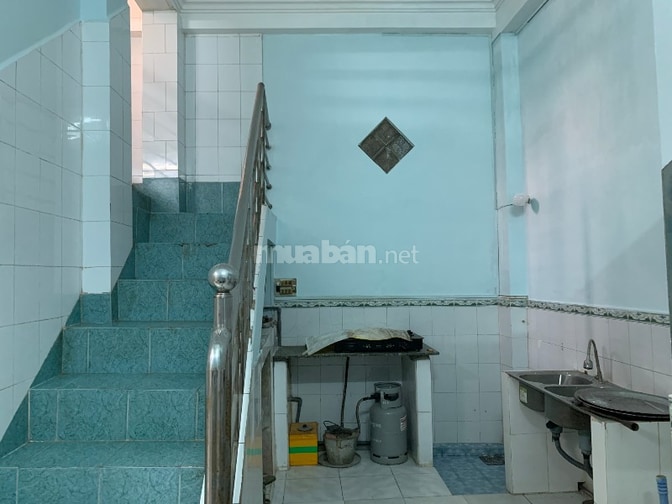 NHÀ BÁN chính chủ (Ngay chợ Long Xuyên)