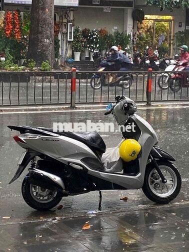 Honda Lead 125cc màu Bạc