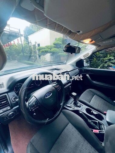 Ford Ranger XLS 2018 số tự động