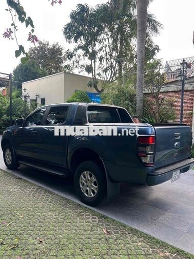 Ford Ranger XLS 2018 số tự động