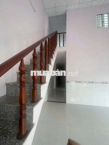 Nhà trệt gác 3 phòng ngủ sân ô tô
