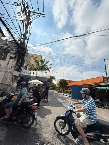 Cho Thuê Nhà Mặt Tiền Chợ Lạc Quang 4x12 1lau trên Tróng Suốt 