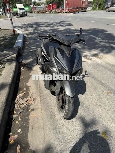 Yamaha NVX 2017 125cc màu Đen