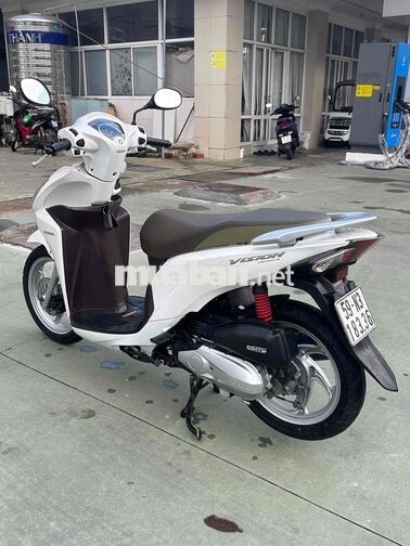 Honda Vision màu trắng SMK