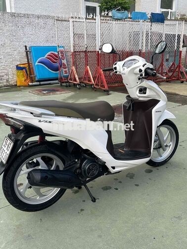 Honda Vision màu trắng SMK