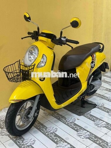 Scoopy khoá ga màu vàng siêu đẹp 43E1-024.87