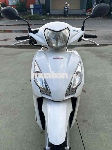 Honda Vision màu trắng SMK