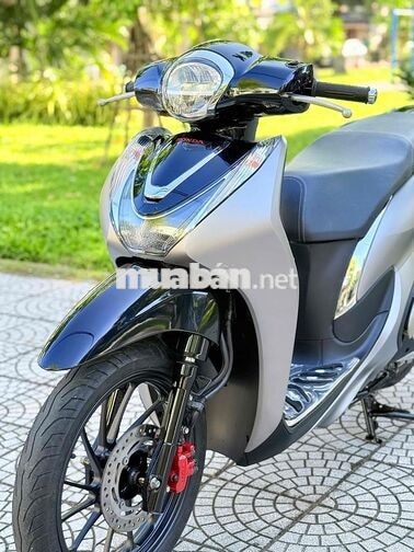 Honda SH Mode 2023 Bạc đen