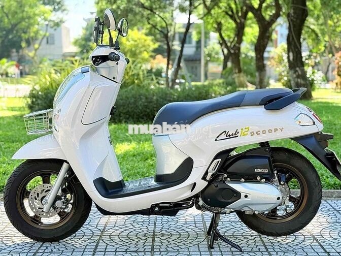 Honda Scoopy màu Trắng