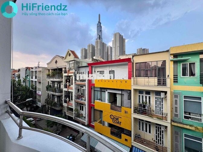 2PN-Ban công NGAY NGÃ TƯ HÀNG XANH