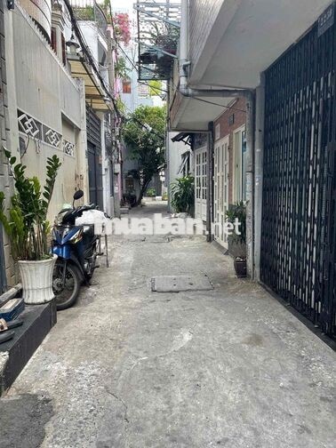 Cần bán gấp nhà đang ở dọn vào ở ngay