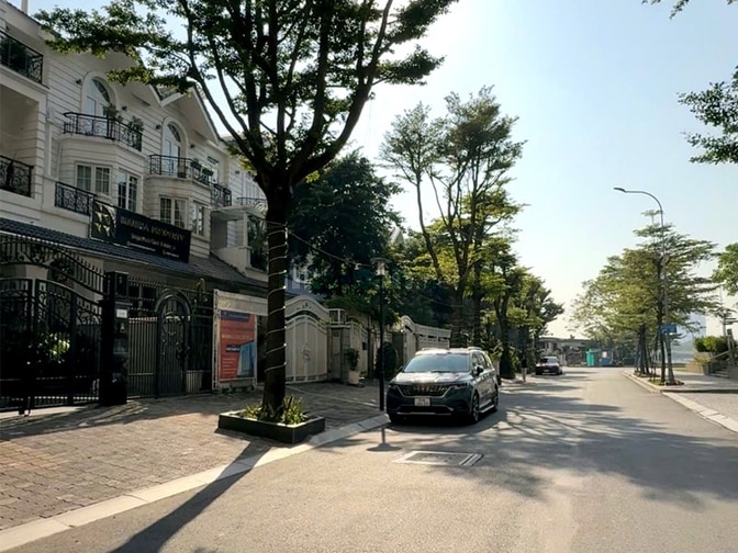 Bán biệt thự Saigon Pearl 170m2 sát sông, 3PN, hầm 4 tầng - giá 90 tỷ
