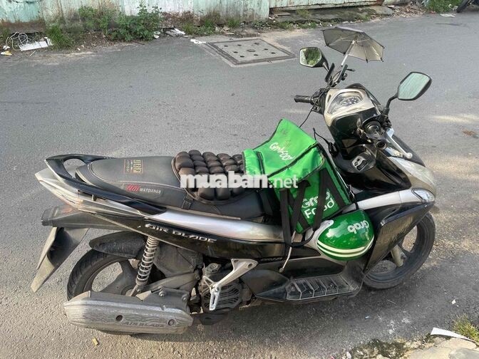 Honda Air Blade 2012 Fi Đen bạc máy zin