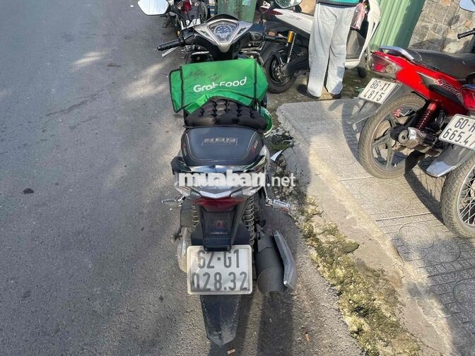 Honda Air Blade 2012 Fi Đen bạc máy zin