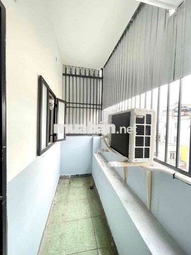 Cho thuê duplex - Lê Quang Định ban công