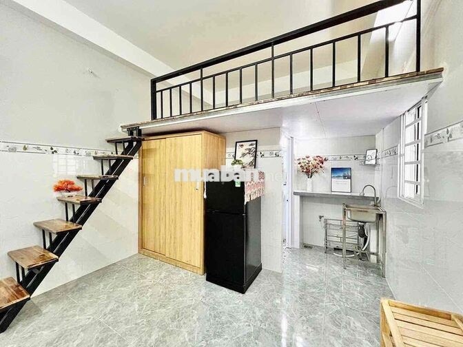 Cho thuê duplex - Dương Quảng Hàm ban công