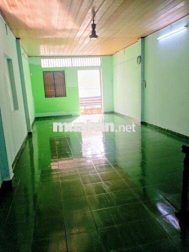 Cho thuê nhà nguyên căn ngang 4 x12, 7 triệu, gần chợ, gần trường học