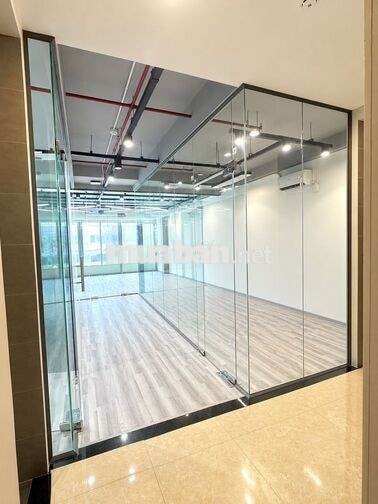 NGAY HADO CENTROSA - 285E Cách Mạng Tháng 8 P12 Q.10 - 6x20 - 6 tầng 