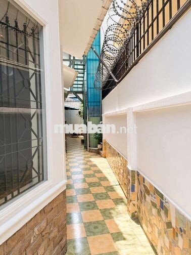 Chính chủ bán nhà diện tích lớn Hẻm 21 Trường Sơn cạnh T1 Tân Sơn Nhất