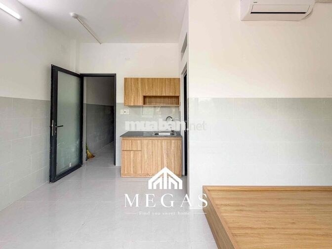 STUDIO FULL NỘI THẤT NGAY VƯỜN LÀI - SÁT CẦU SẮT NGUYỄN THÁI SƠN