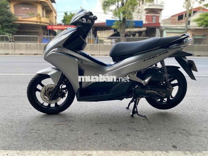Honda Air Blade Bạc đen