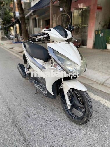 Honda Air Blade màu trắng