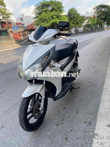 Honda Air Blade màu trắng