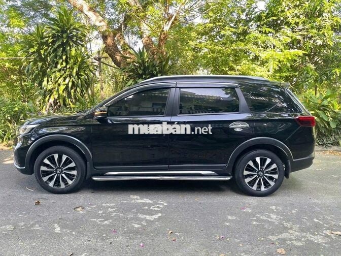 Honda BR-V bản cao cấp L màu đen  2024