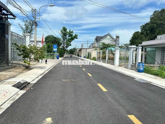 Bán đất MT Nguyễn Viết Xuân DT:381M2 Sổ Hồng Chính Chủ Giá 690tr