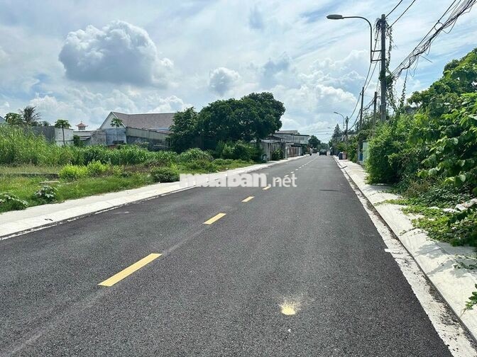 Bán đất MT Nguyễn Viết Xuân DT:381M2 Sổ Hồng Chính Chủ Giá 690tr