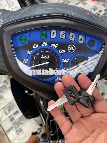 Yamaha Sirius RC 2026 110cc xám đen. siêu lướt