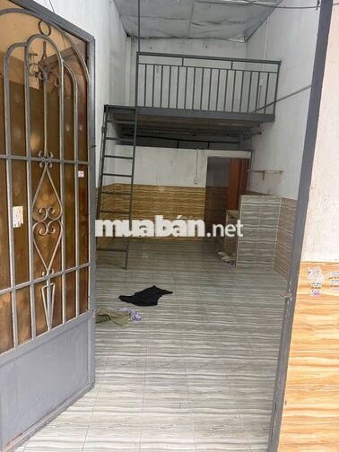 CHO THUÊ PHÒNG Q12, DT 30M2, NHÀ MỚI, AN NINH, CÁCH MT 50M, GIÁ 2,4TR