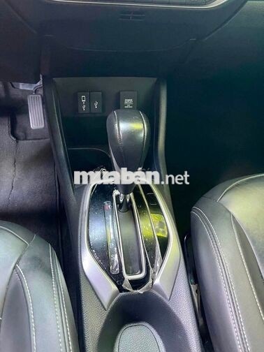 Honda BR-V bản cao cấp L màu đen  2024