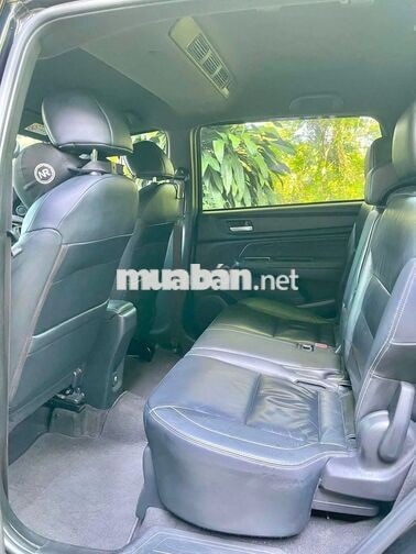 Honda BR-V bản cao cấp L màu đen  2024