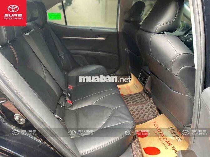 Toyota Camry 2022 2.0Q nhập Thái siêu đẹp