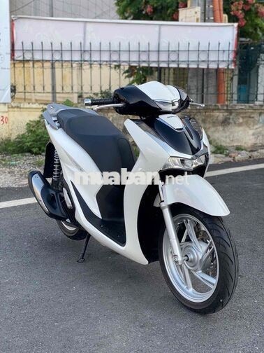Honda SH 160i màu trắng